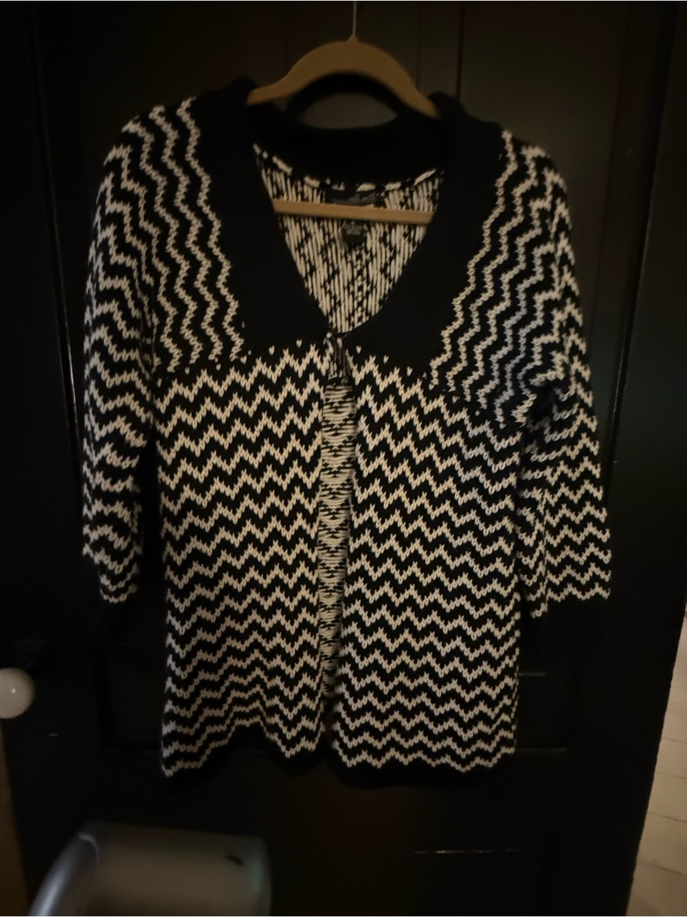 Willi Smith Black & White Zigzag Open Front Cardigan